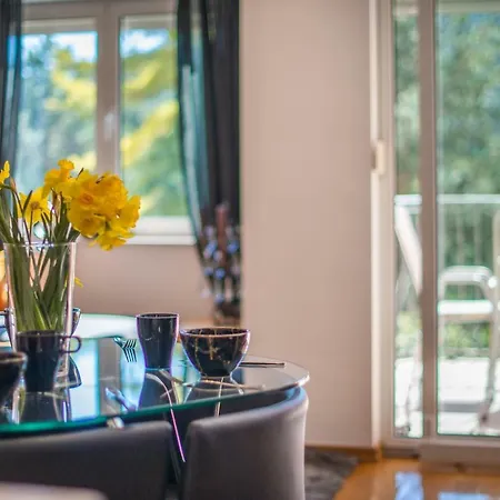 Anna Apartment