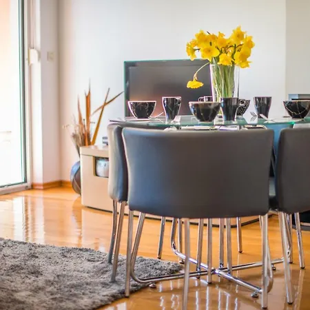 Anna Apartment *